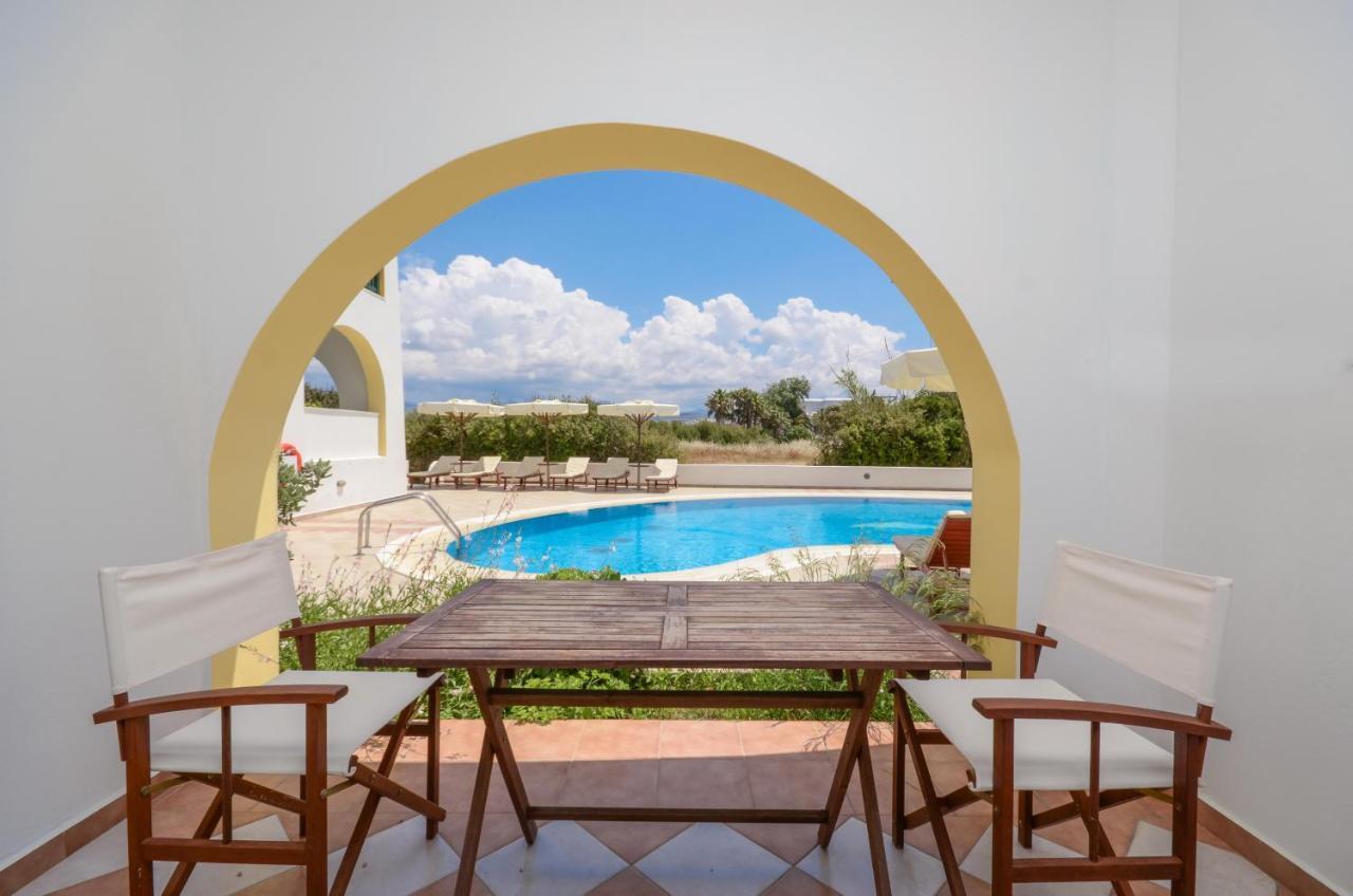 Hotel Fanis Agia Anna  Exterior photo